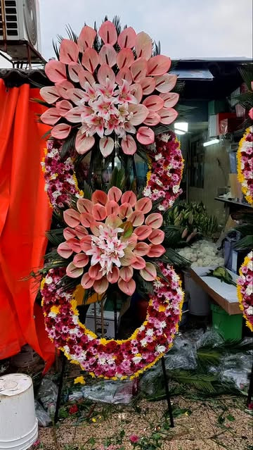 خرید تاج گل درباری